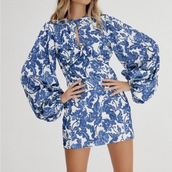 Significant Other Dresses & Skirts - Significant Other Holly Dress Mini Long Balloon Sleeves Open Back Blue Floral 8